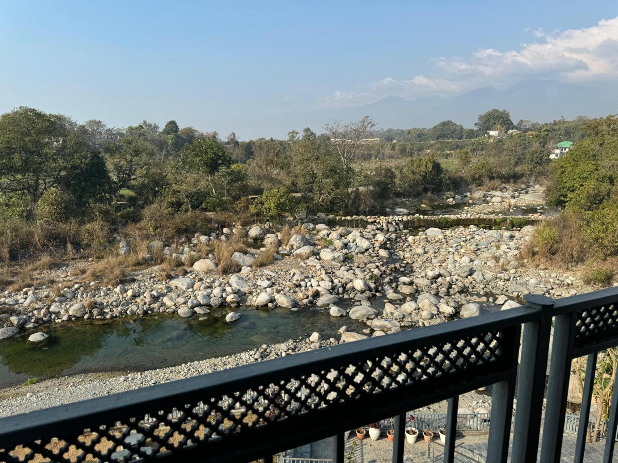 Hotel River Retreat Kangra Ngoại thất bức ảnh